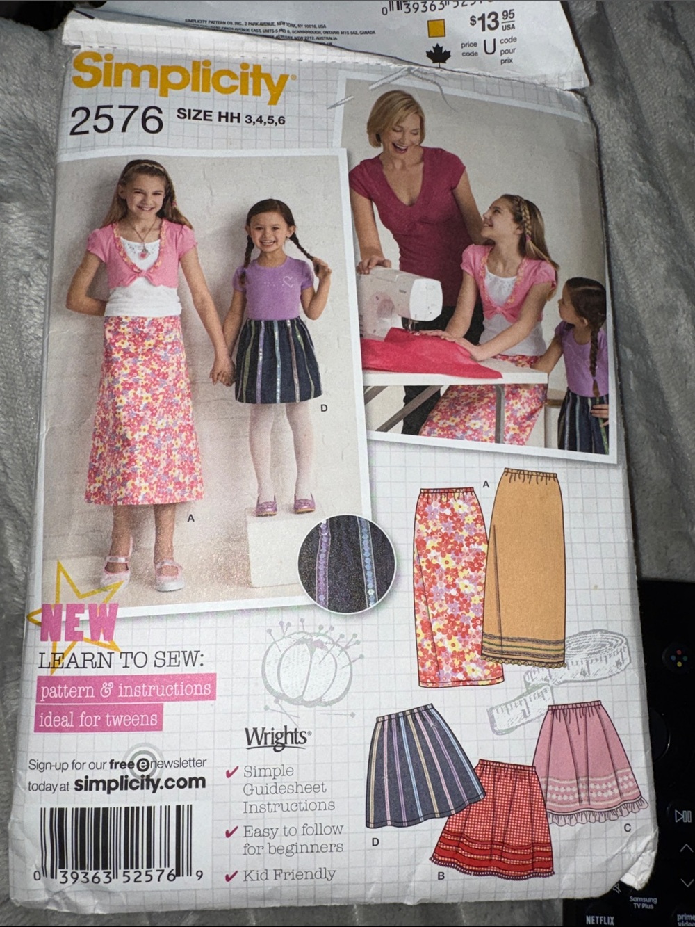 2576 Simplicity size 3-6 sewing pattern